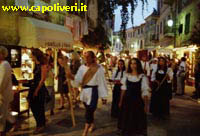 Sfilata in costume a Capoliveri per la Festa dell'Innamorata.